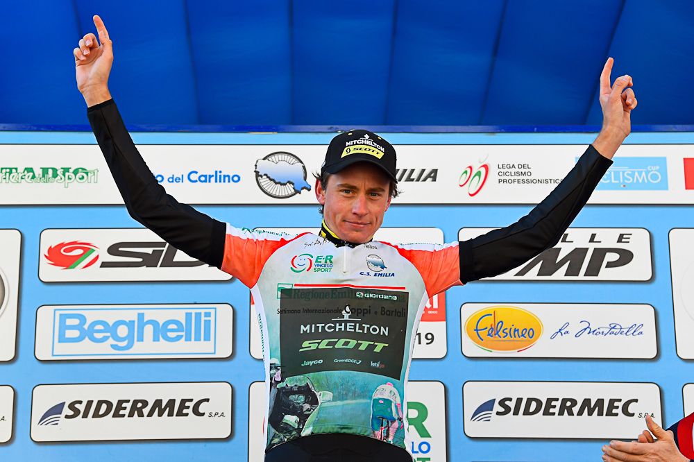 Lucas Hamilton (Mitchelton-Scott) in the lead at Coppi e Bartali