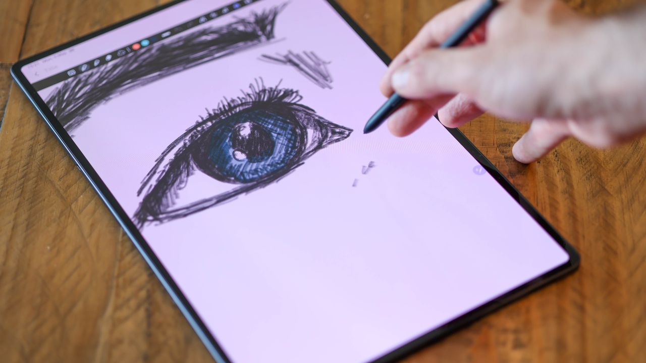 Samsung Galaxy Tab S8 Ultra product photo