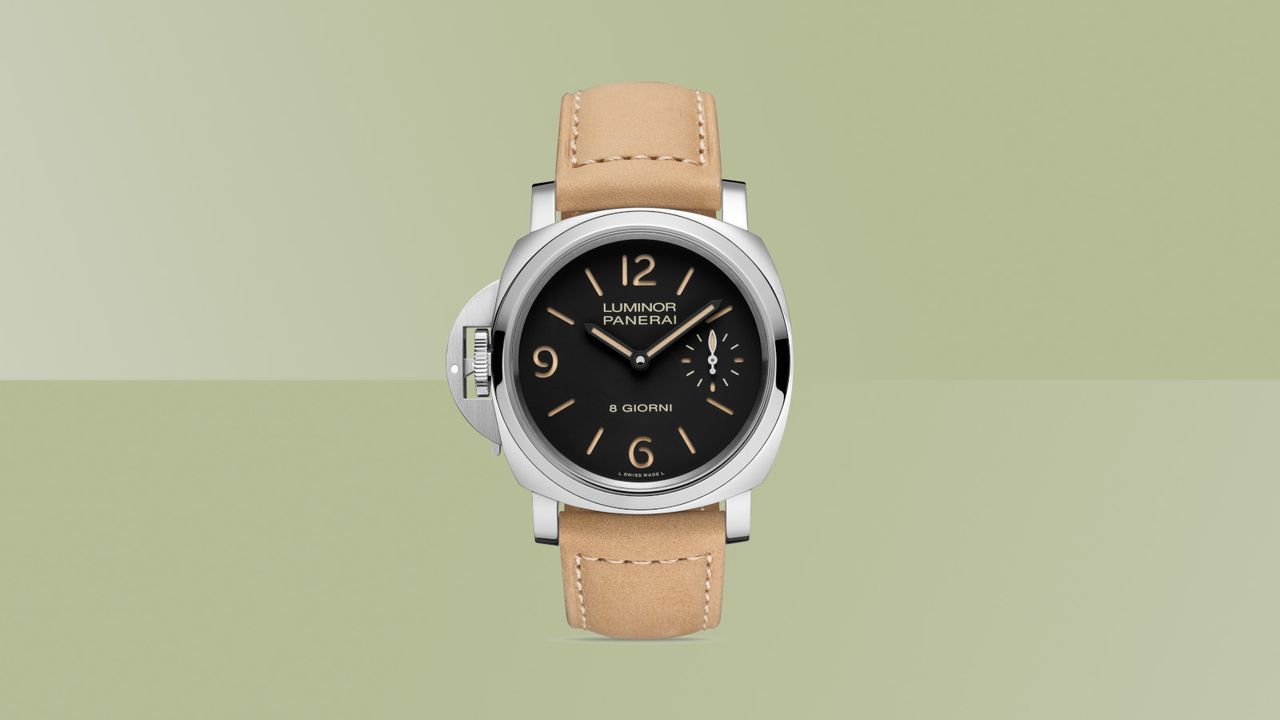 The Panerai Luminor Destro Otto Giorni on a green background