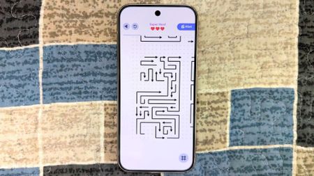 Casual Android game on Pixel 10 Pro