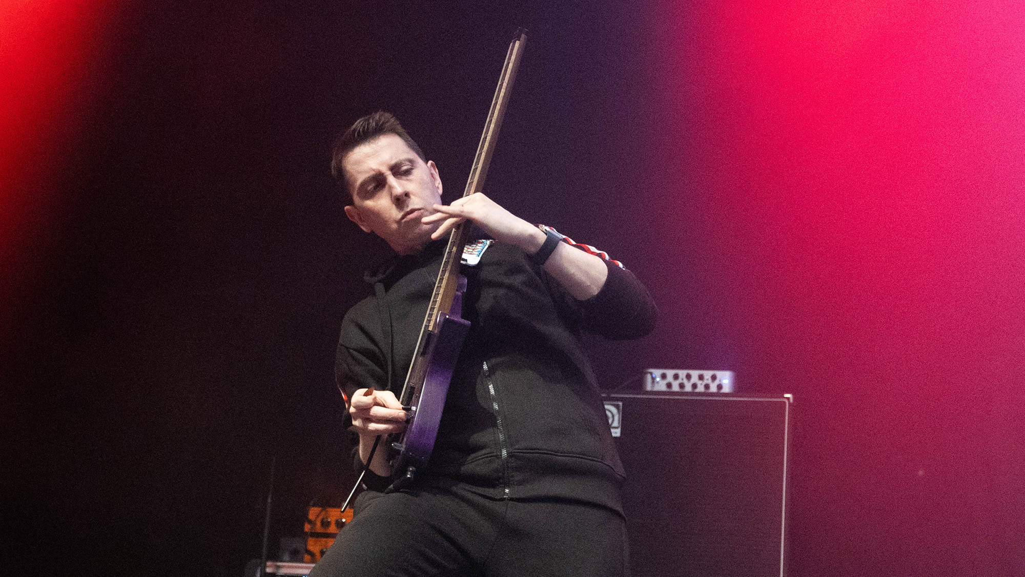 Thomas McRocklin performs live on a headless guitar.