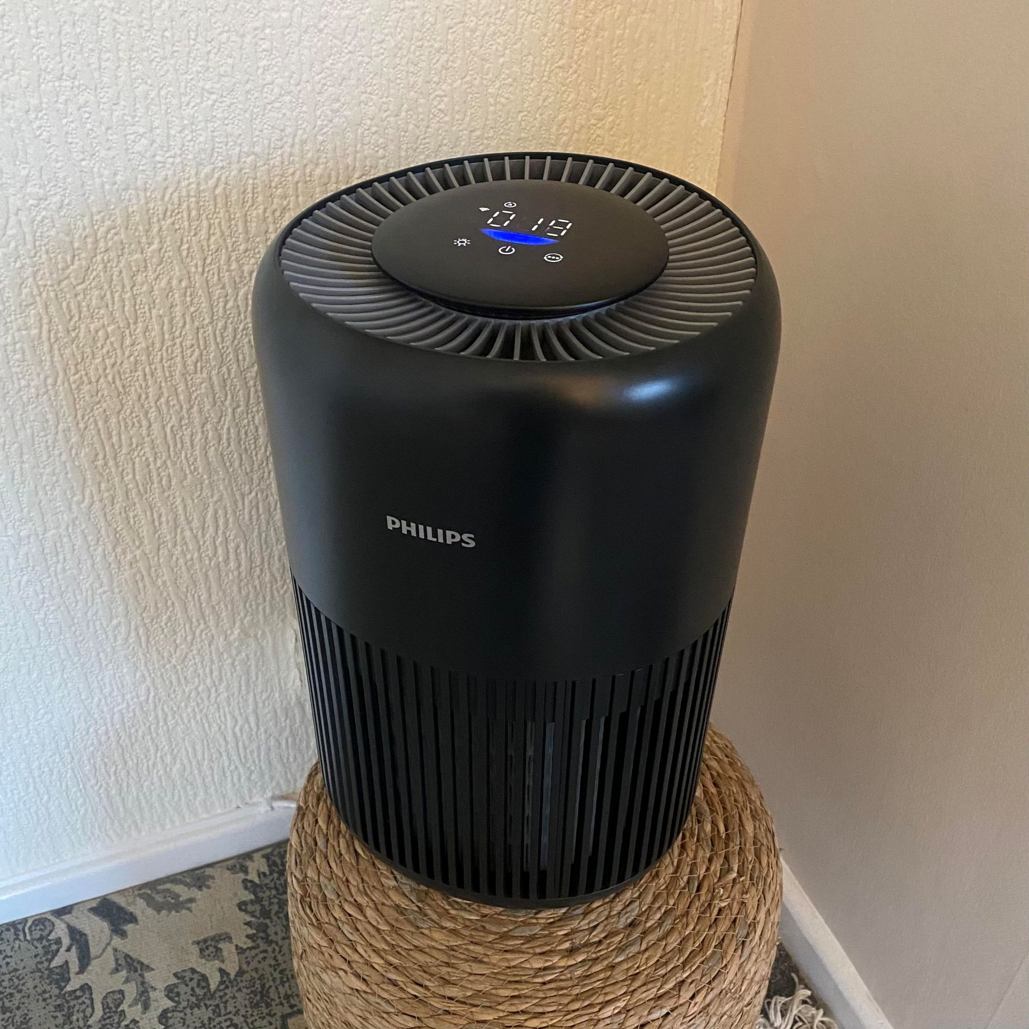 Phillips Pure Protect 900 Series air purifier