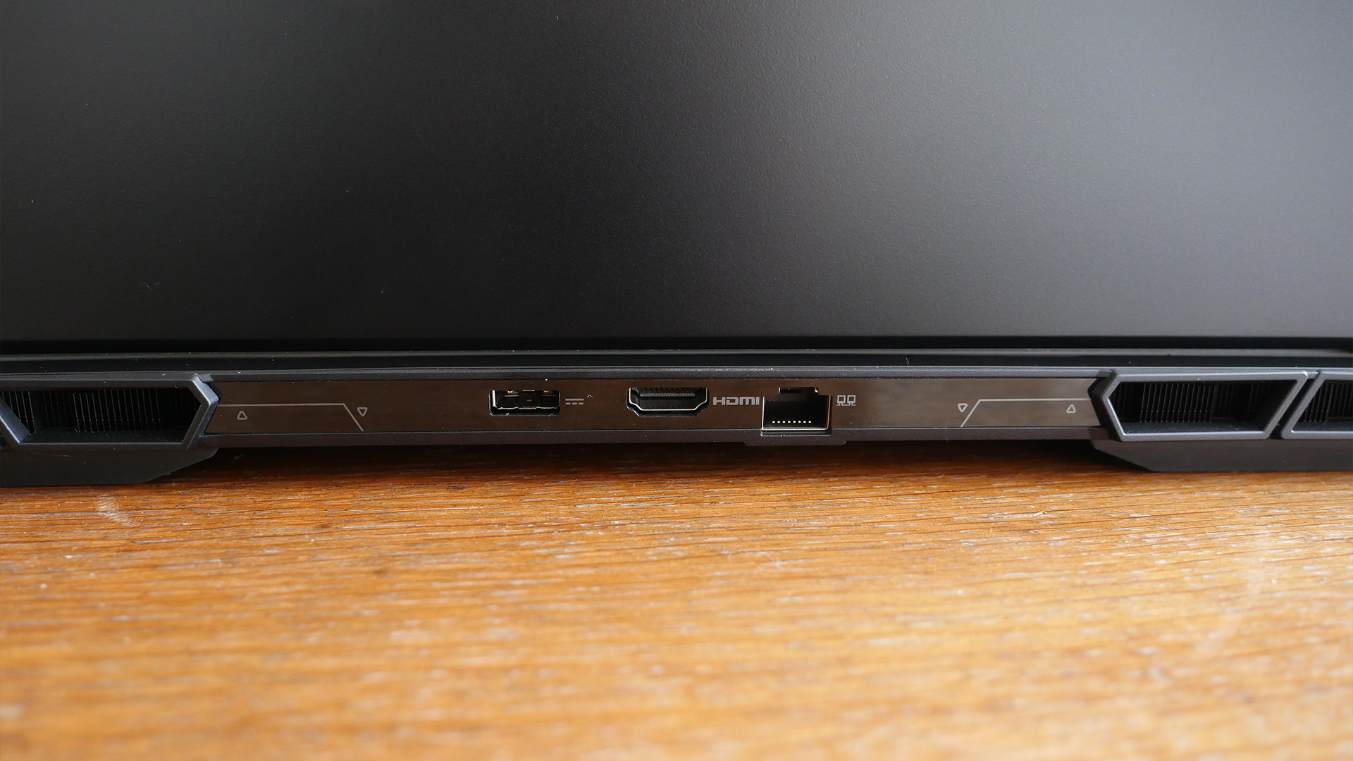 MSI Stealth 18 HX AI review