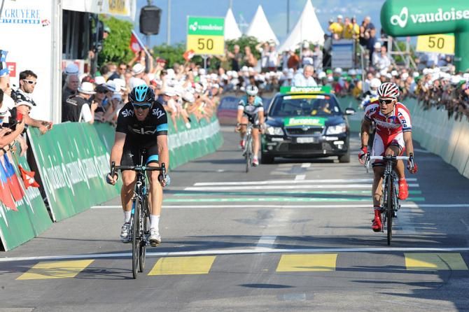 Matthew Hayman and Alexandr Kolobnev finish up