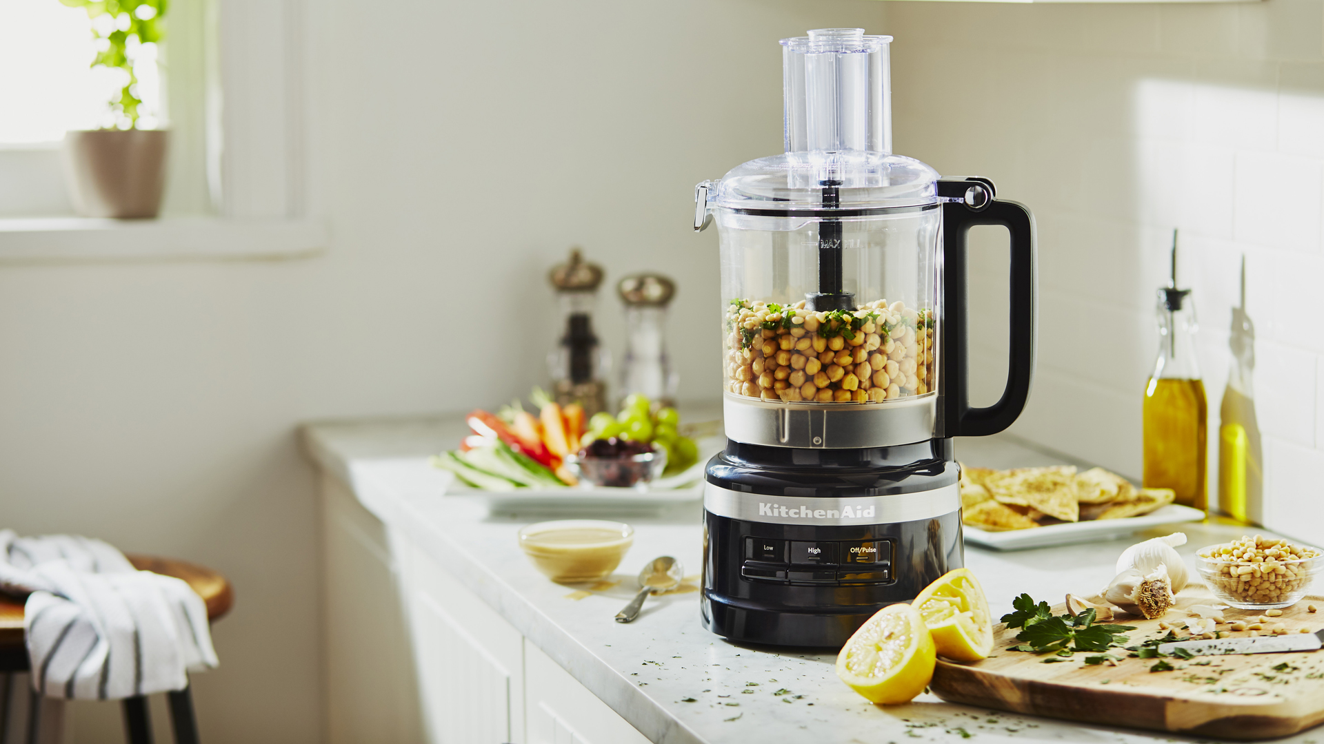 the Wizz & Store™ Direct Drive Food Processor