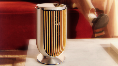 Bang Olufsen Beolab 8 speaker