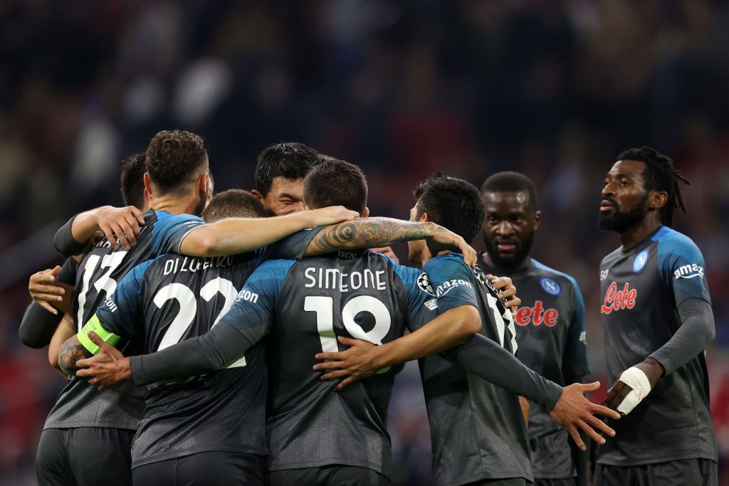 Giovanni Simeone of SSC Napoli celebrates with teammates after scoring their team&#039;s sixth goal during the UEFA Champions League group A match between AFC Ajax and SSC Napoli at Johan Cruyff Arena on October 04, 2022 in Amsterdam, Netherlands.