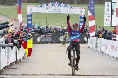 Jeremy Powers crosses the line for his 4th US cyclo-cross title