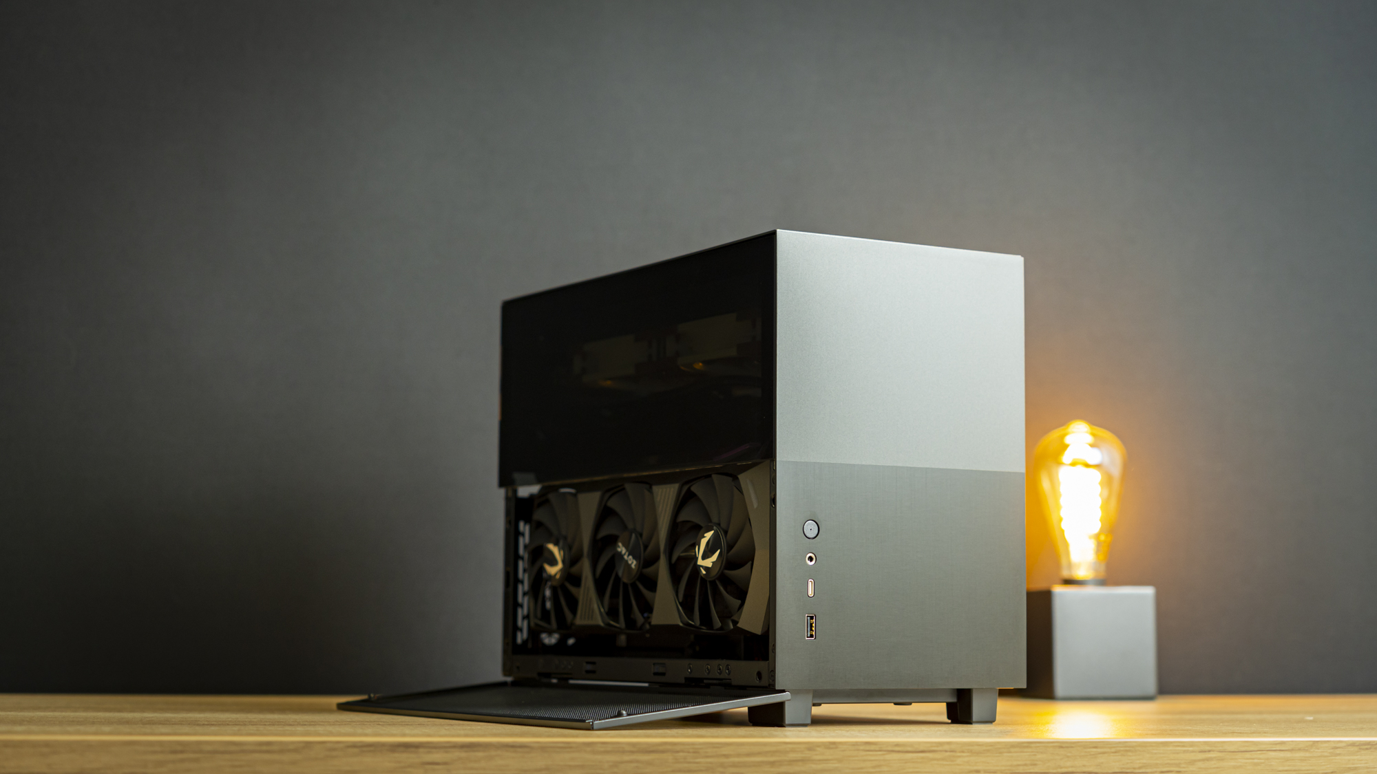 Lian Li Q58 Review: Best ITX Case Yet? | Tom's Hardware