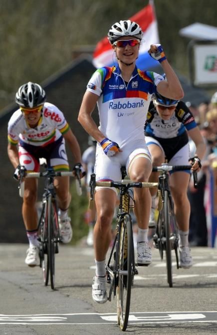 Marianne Vos (Rabo-Liv Giant) made it look easy while claiming her fifth career Fleche Wallonne win