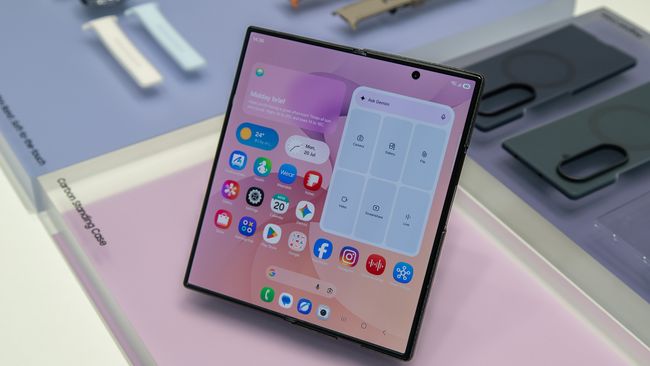 Samsung Galaxy Z Fold 8 Ultra нацелен на мощность, в то время как Z Flip 8 делает ставку на ИИ
