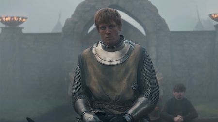 Dunk looking worried while on his horse in A Knight of the Seven Kingdoms episode 5