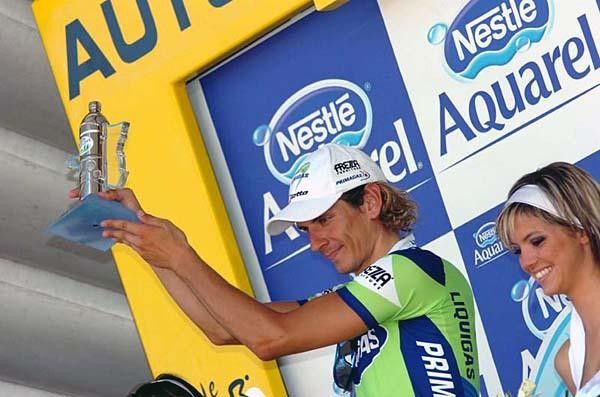 Show off the trophy Pippo!