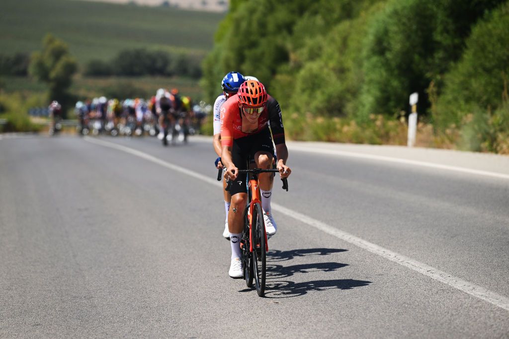 YUNQUERA SPAIN AUGUST 22 Joshua Tarling of The United Kingdom and Team INEOS Grenadiers attacks during the La Vuelta 79th Tour of Spain 2024 Stage 6 a 1855km stage from Jerez de la Frontera to Yunquera UCIWT on August 22 2024 in Yunquera Spain Photo by Dario BelingheriGetty Images