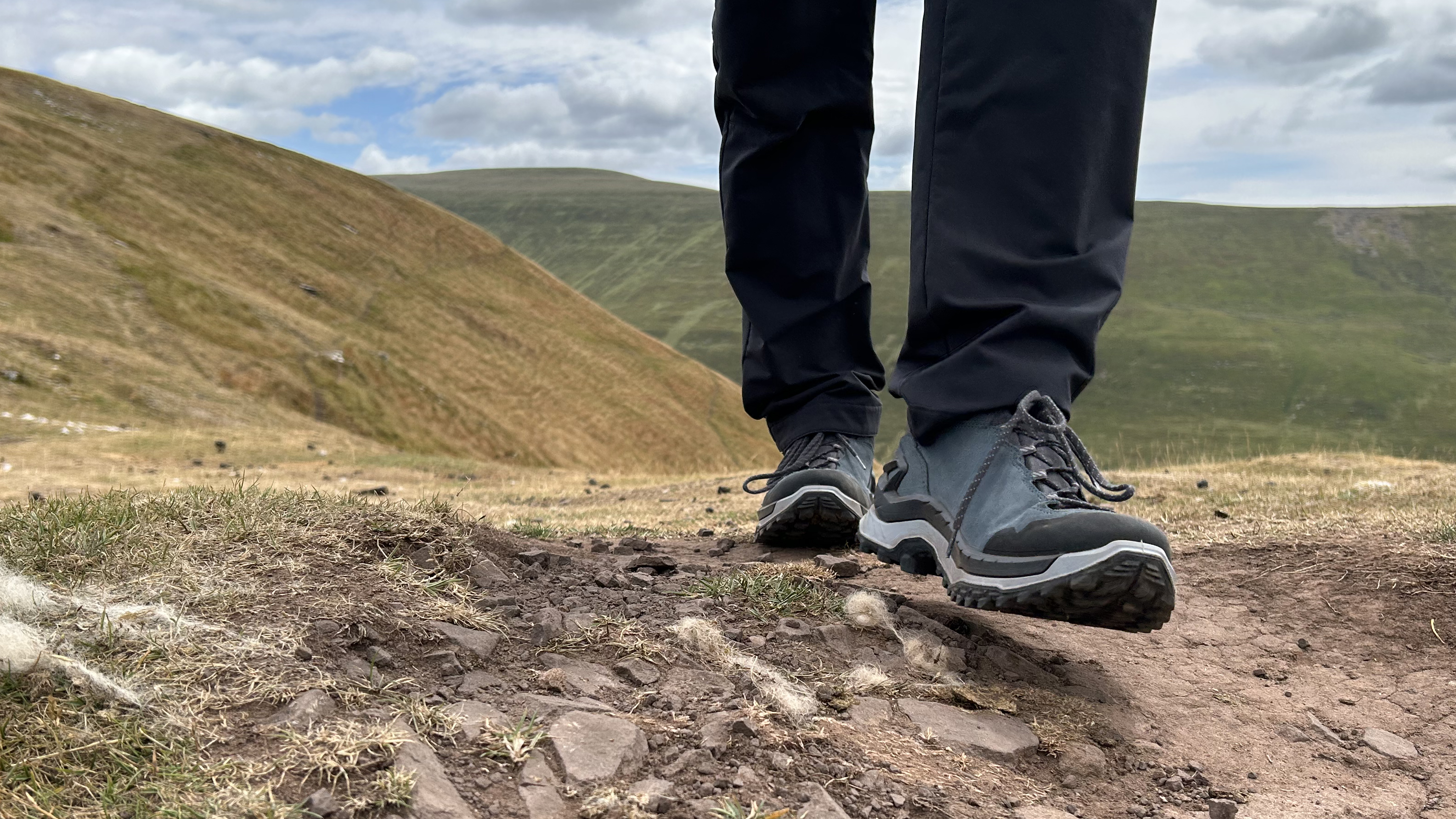 Walking in Lowa&#039;s Innovo GTX Lo