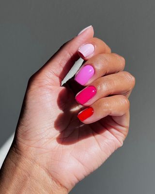 @iramshelton colorful nails