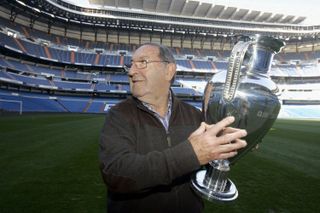 Real Madrid legend Paco Gento poses with the European Cup at the Santiago Bernabeu in 2007.