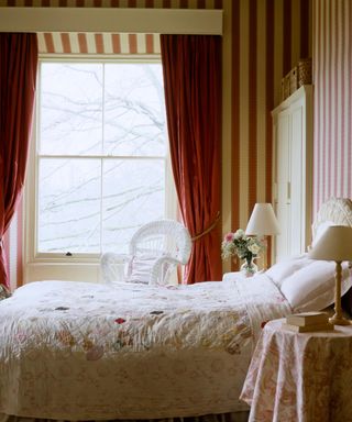 Red curtian in a traditional bedroom