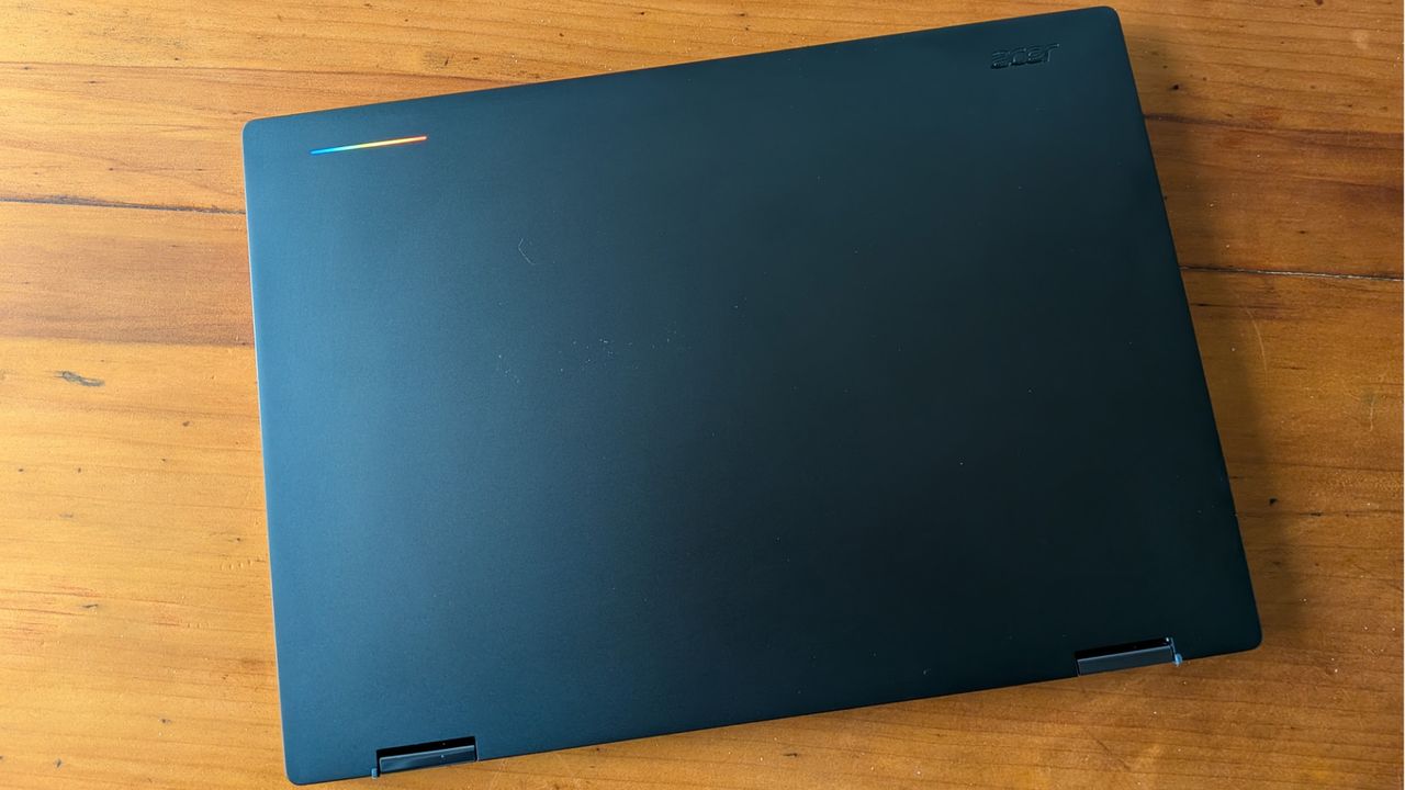 The Acer Googlebook 14 on a desk