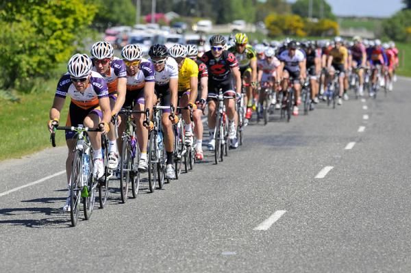 Share the Road lead the peloton.
