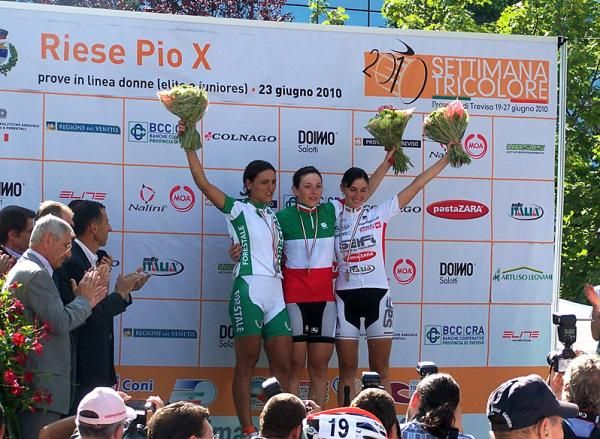 Monia Baccaile wears the tricolored jersey for the second consecutive year.