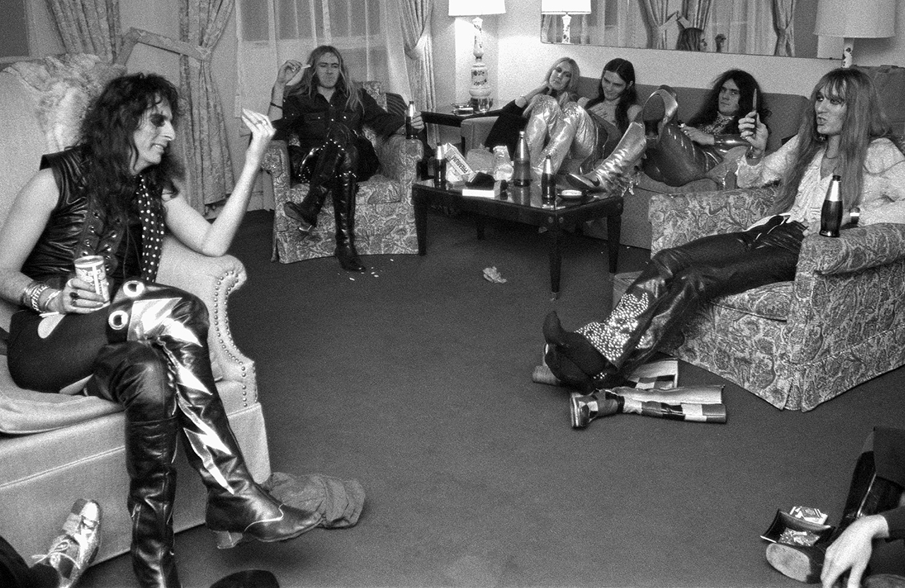 Alice Cooper, guitarist Glen Buxton, costume designer Cindy Smith Dunaway, her husband bass guitarist Dennis Dunaway, guitarist Michael Bruce, drummer Neal Smith in a 1975 visit to New York