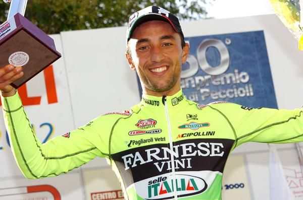 Matteo Rabottini (Farnese-Vini) on the podium
