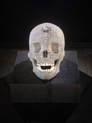 damien hirst exhibition imagery