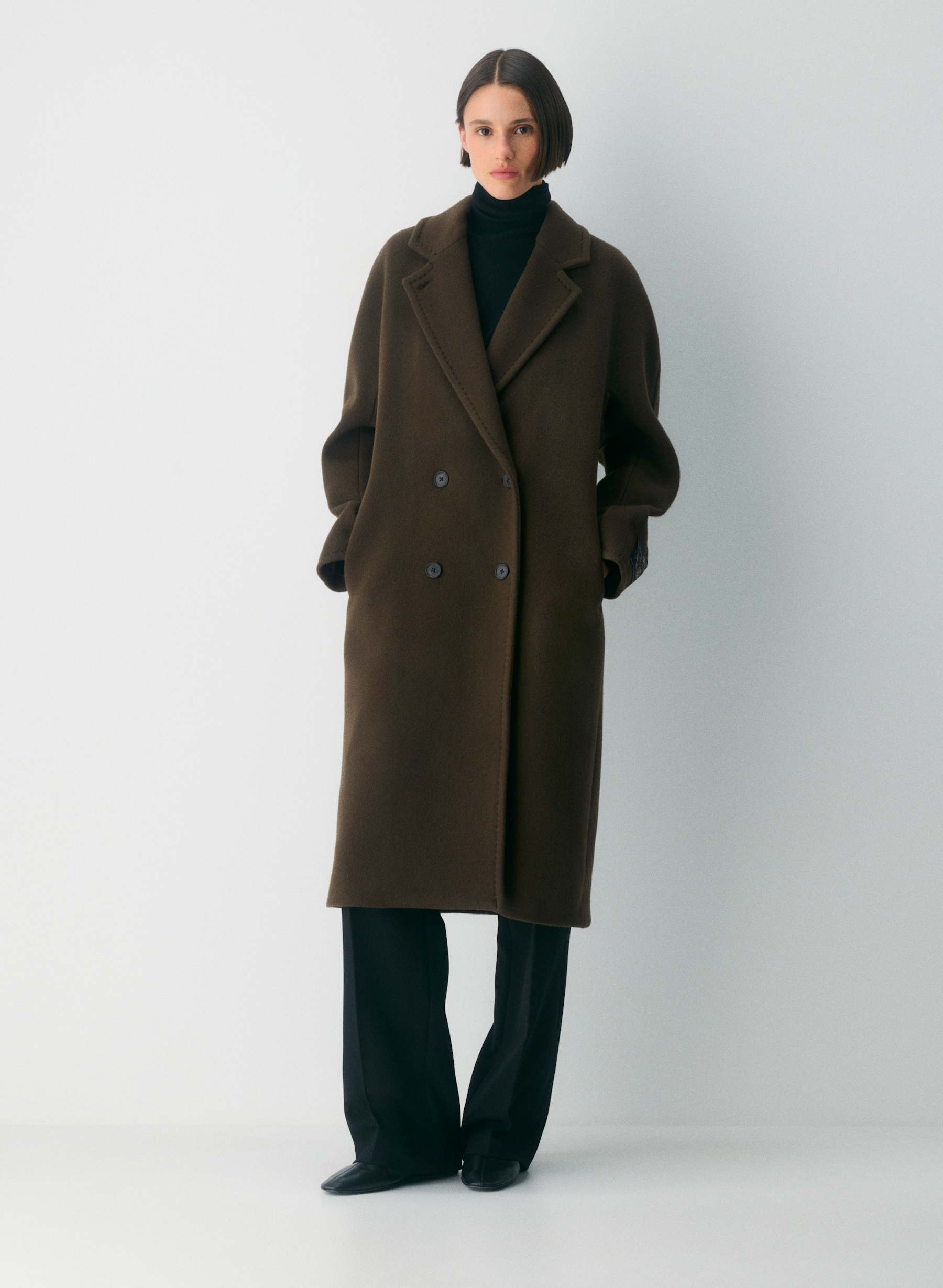 Aritzia, The Slouch Coat in Soft Wool Cashmere in Monterey