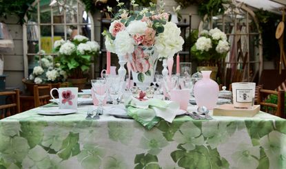 Beautiful tablescape with a large centerpiece