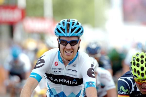 Tyler Farrar (Garmin-Cervelo) crosses the line in first.