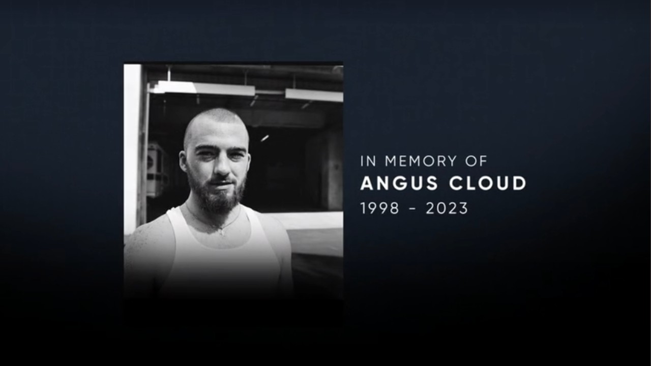 Angus Cloud "In Memory of" card at the beginning of Euphoria's pilot.