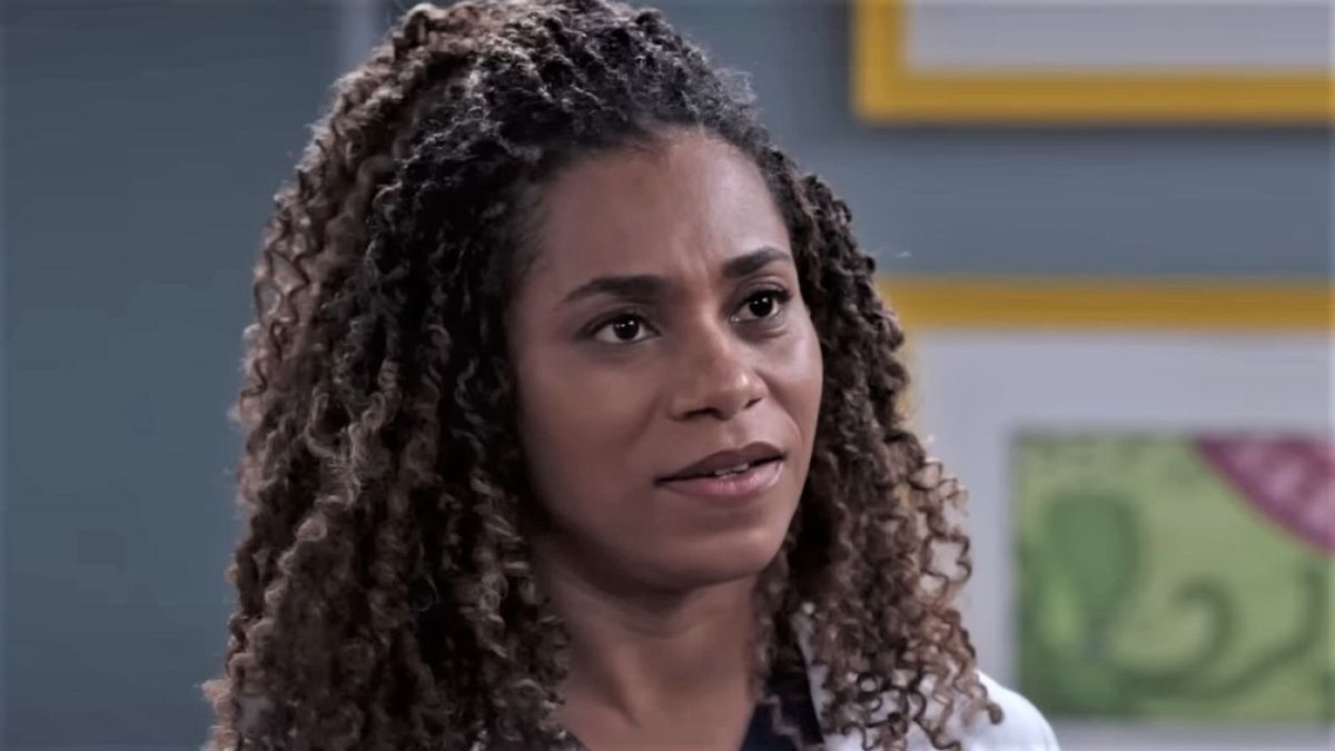 Grey's Anatomy Just Set Up Kelly McCreary's Exit As Maggie, But Is