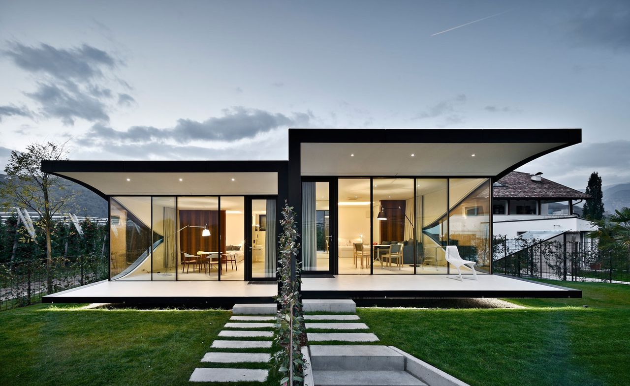 Exterior of guestroom with floor to ceiling windows