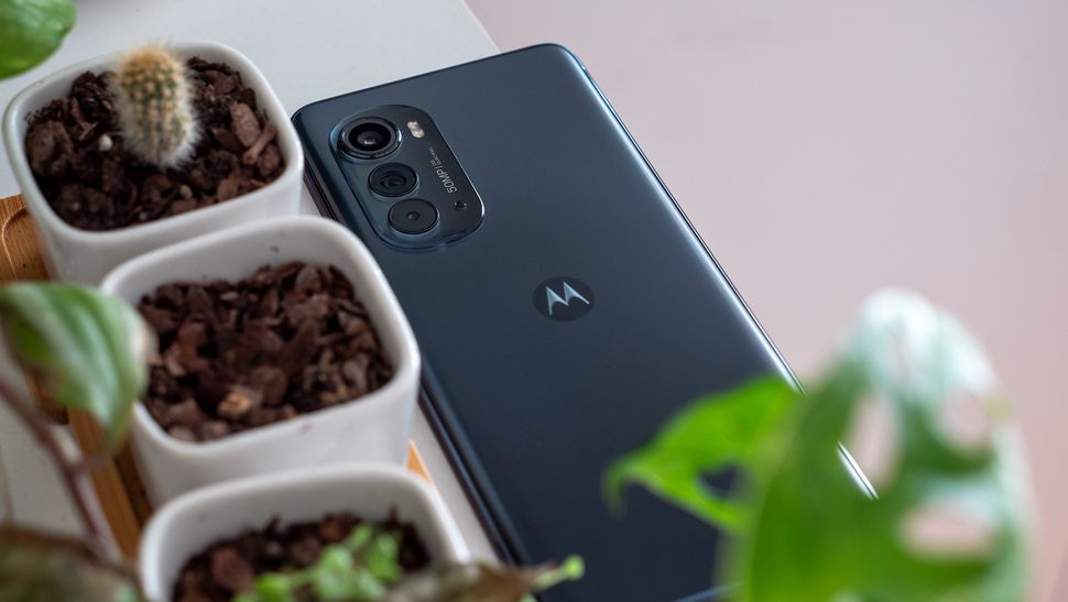 Motorola Edge (2022) review Much better Android Central