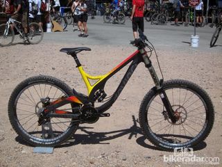 Interbike 2012: Carbon mountain bikes from Devinci
