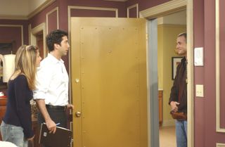 Jennifer Aniston, Ross Gellar, and Freddie Prinze Jr. on 'Friends'