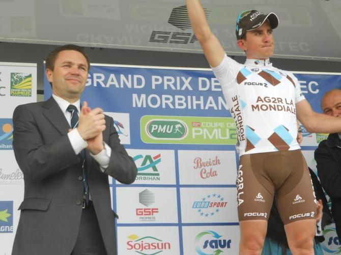 Samuel Dumoulin (Ag2r-La Mondiale) on the podium at the GP Plumelec
