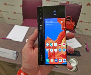 Huawei Mate X review folding phone 5g