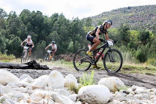 Eventual women's category winner, Ariane Kleinhans, leads eventual runner-up, Sharon Laws, during the first half of the race.