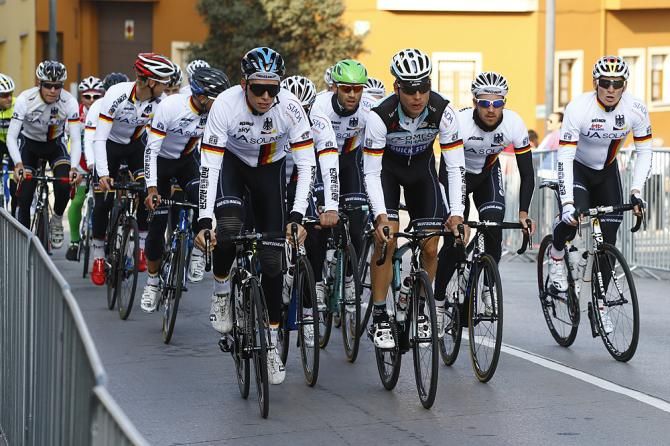 The team from Germany hits the course