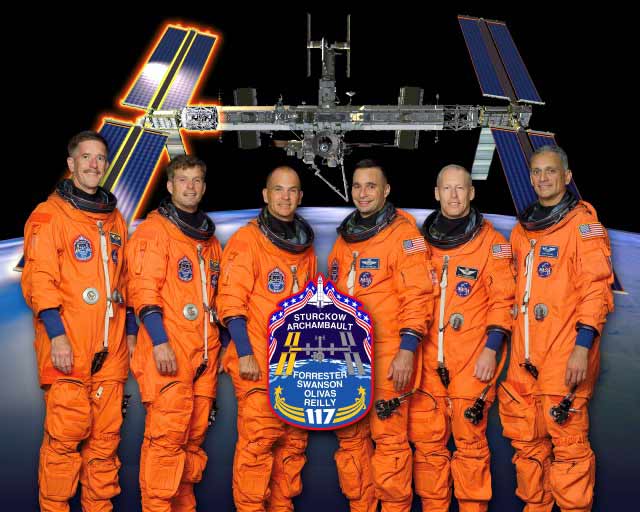 Next Shuttle Astronauts to Fly Take Aim at ISS