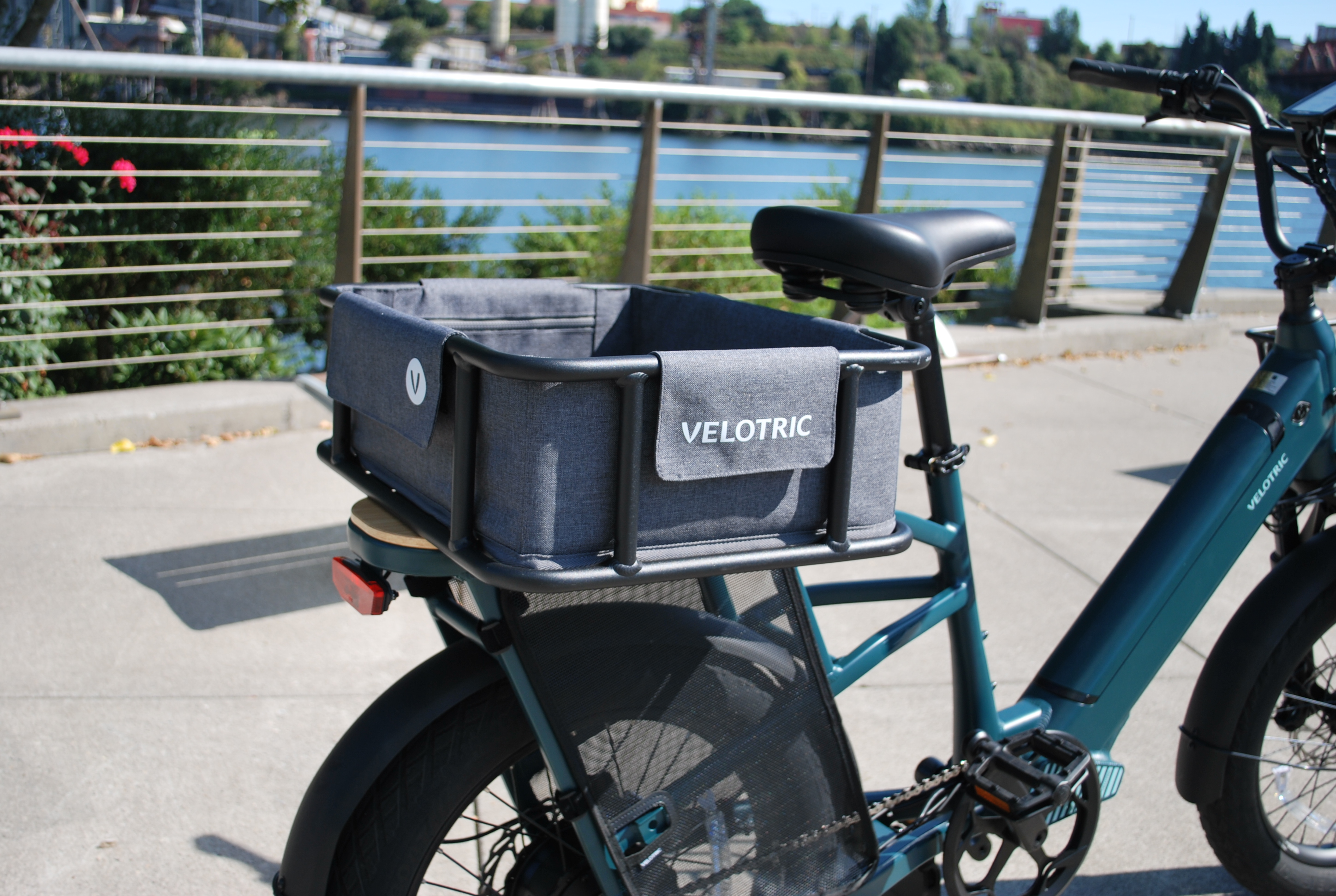 Velotric Go 1 e-cargo bike