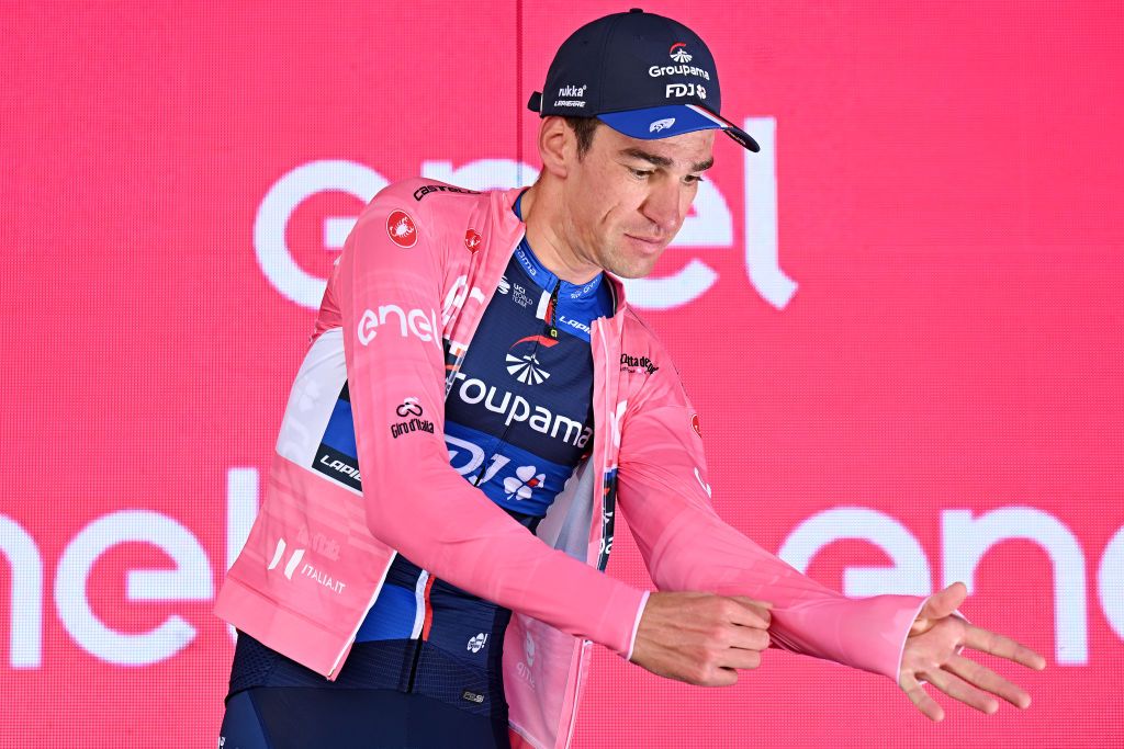 Bruno Armirail (Groupama FDJ) retained the maglia rosa