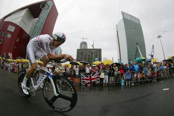 Bradley Wiggins (Sky) was one of the earlier starters to try and beat the rain, but the plan backfired.