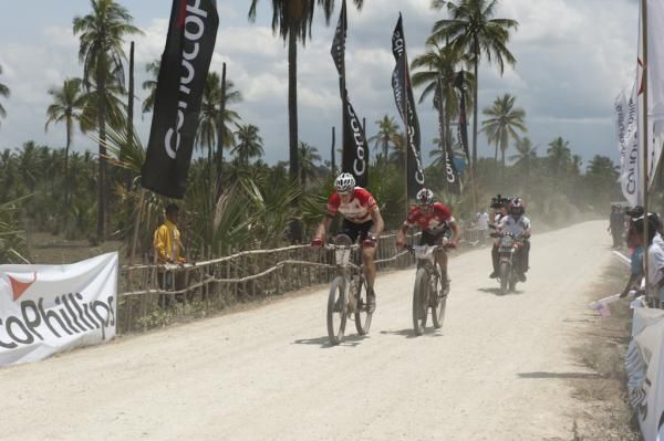 Paul van der Ploeg leads Luke Fetch