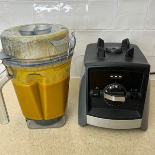 Testing the Vitamix A2500i blender