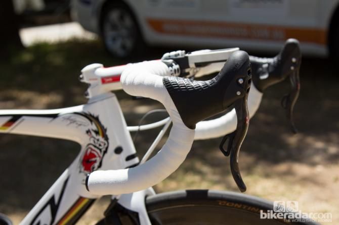 Campagnolo Super Record EPS, Deda M35 and custom paint - dream bike for many