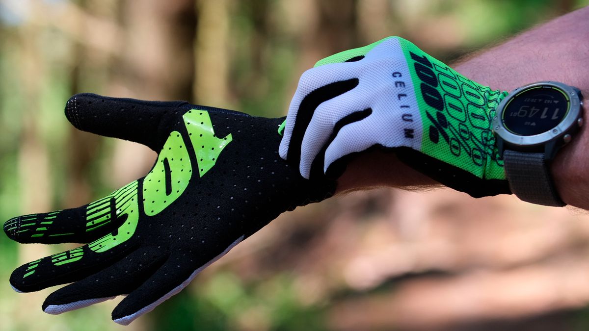 100% Celium – one of the best MTB gloves