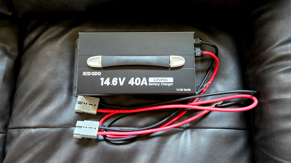 Redodo 165 Ah Battery charger